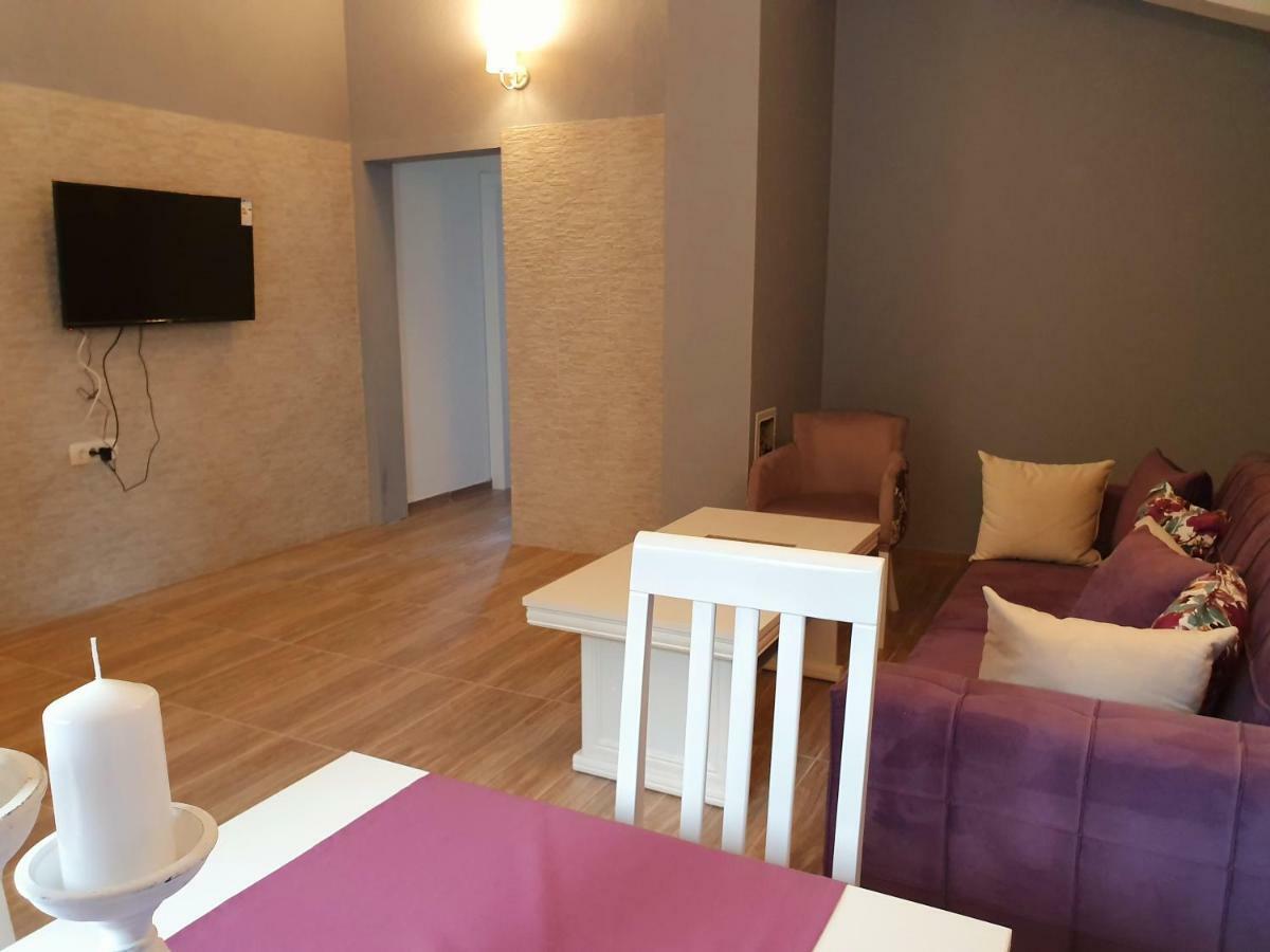 Apartments Kingfisher Virpazar Eksteriør bilde