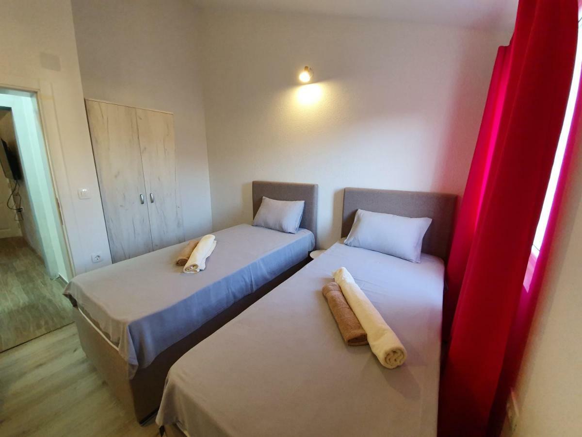 Apartments Kingfisher Virpazar Eksteriør bilde