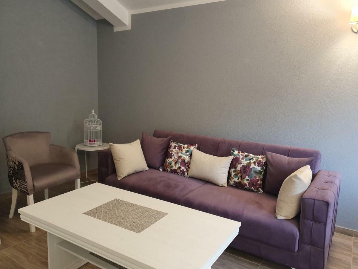 Apartments Kingfisher Virpazar Eksteriør bilde