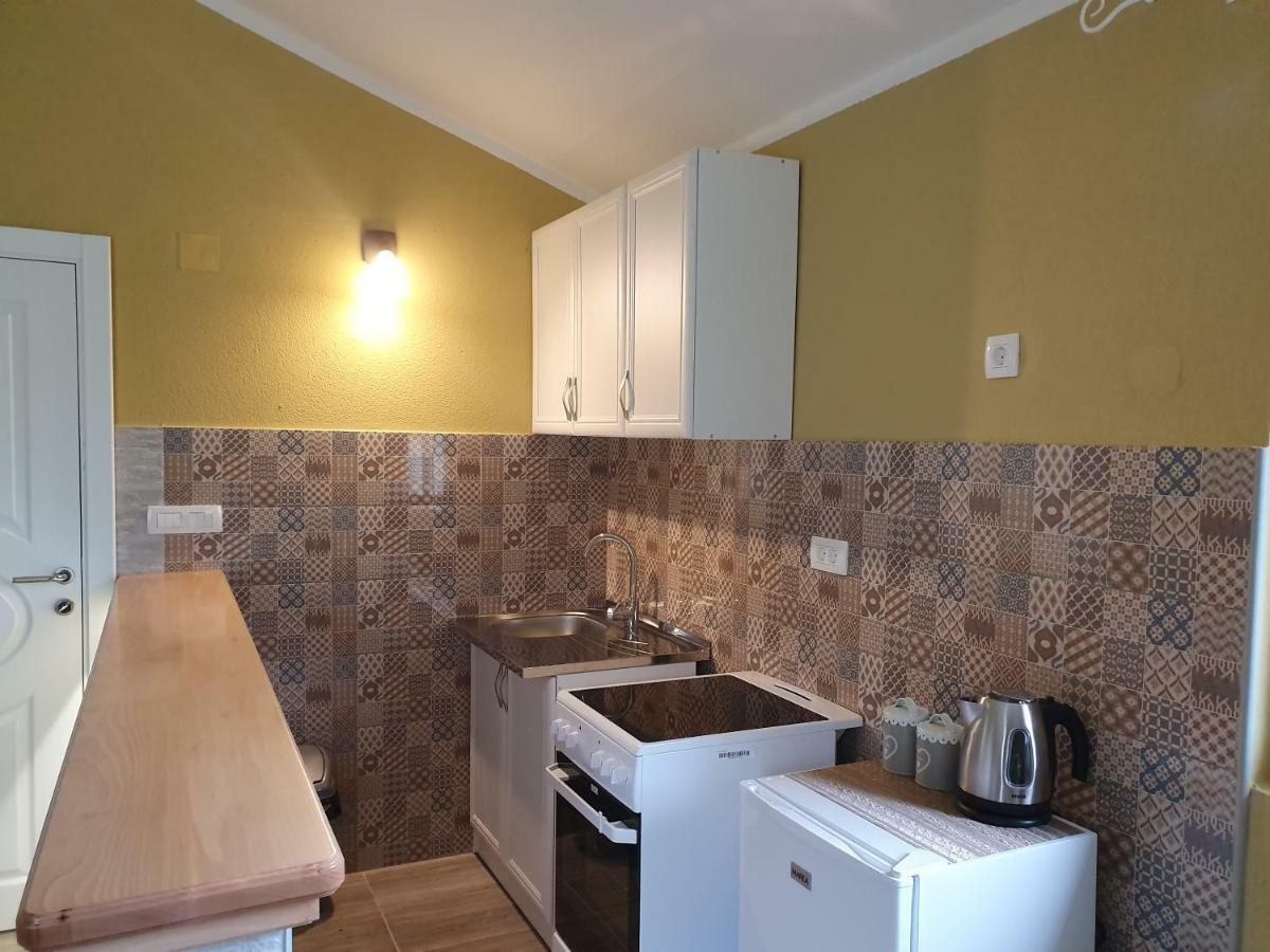 Apartments Kingfisher Virpazar Eksteriør bilde